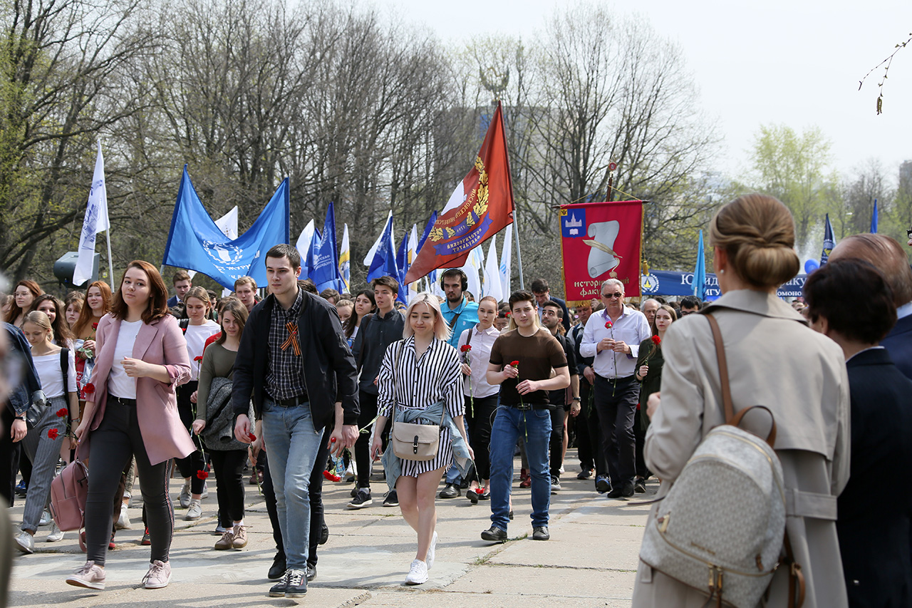 Участие в общеуниверситетском митинге в честь 74-й годовщины Великой Победы