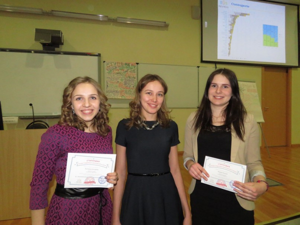 Студентки исторического факультета МГУ получили стипендию Фонда поддержки образования и науки "Рекурсия"