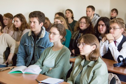 Слушатели лекционной программы в Шуваловском корпусе МГУ